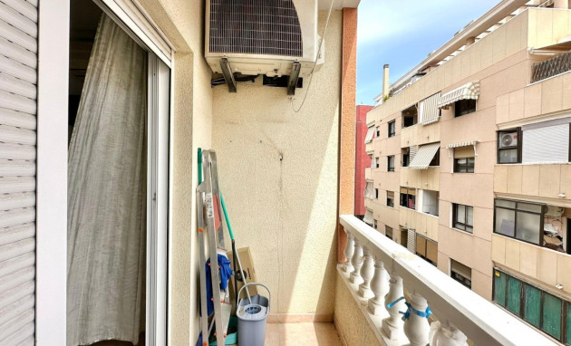 Resale - Apartment - Torrevieja - Centro