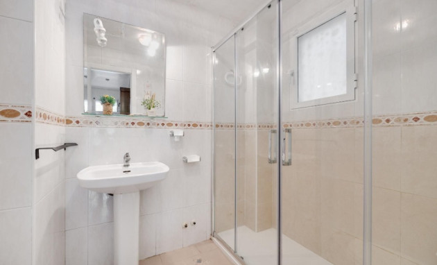 Resale - Apartment - Torrevieja - Playa de los Naufragos