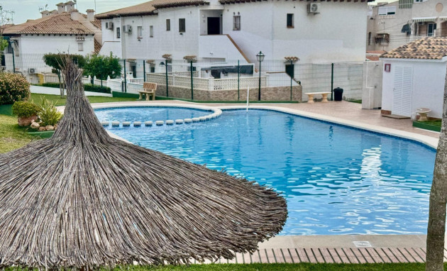 Revente - Bungalow - Rez-de-chaussée - Torrevieja - Los balcones