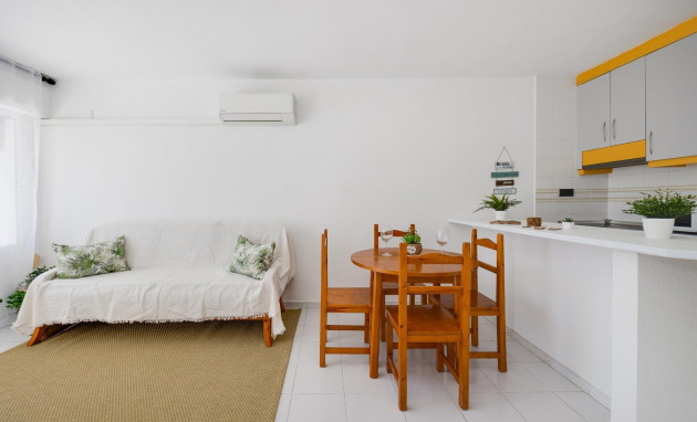 Revente - Bungalow - Rez-de-chaussée - Torrevieja - Los balcones