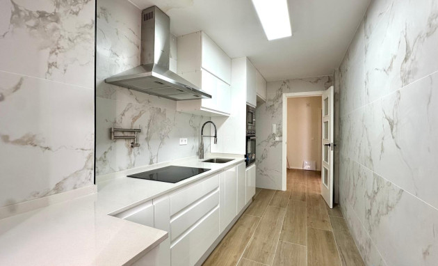 Herverkoop - Apartment - Torrevieja - torrevieja
