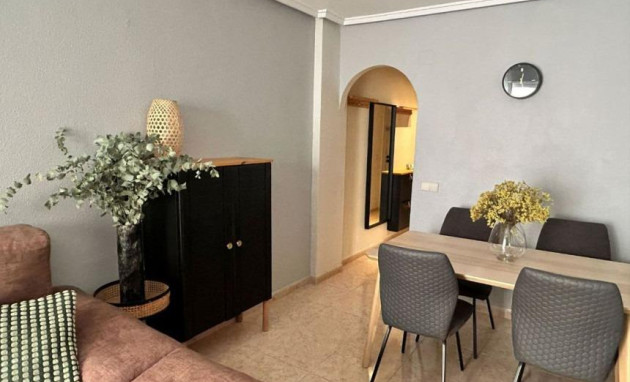 Resale - Apartment - Torrevieja - Centro