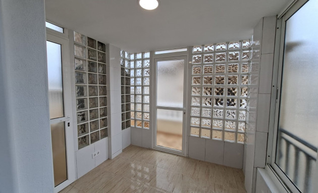 Revente - Apartment - Orihuela Costa - Punta Prima