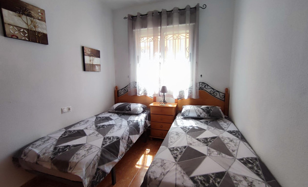 Herverkoop - Terraced house - Orihuela Costa - La Florida