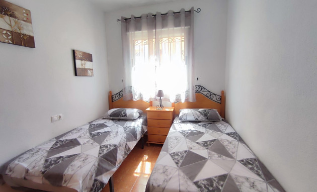 Herverkoop - Terraced house - Orihuela Costa - La Florida