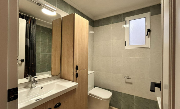 Herverkoop - Apartment - Torrevieja - Centro