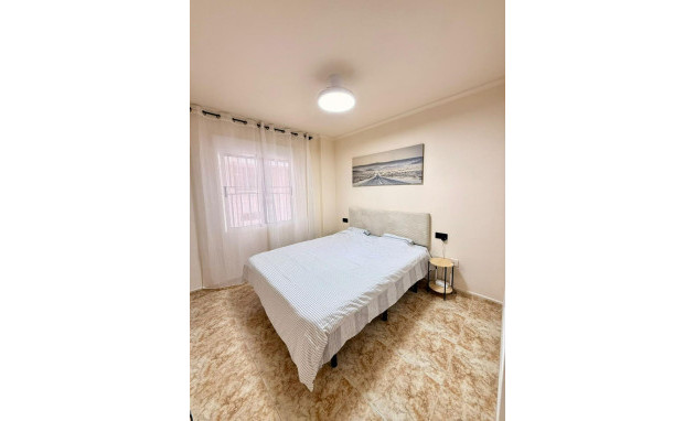 Herverkoop - Apartment - Torrevieja - Playa de los locos