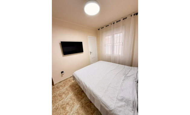 Herverkoop - Apartment - Torrevieja - Playa de los locos
