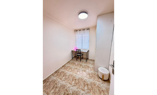 Herverkoop - Apartment - Torrevieja - Playa de los locos