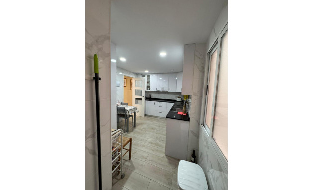 Herverkoop - Apartment - Torrevieja - Playa de los locos