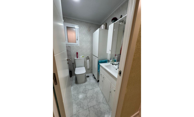 Herverkoop - Apartment - Torrevieja - Playa de los locos