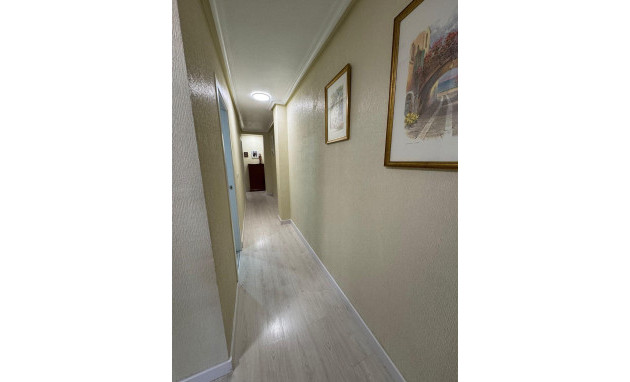 Herverkoop - Apartment - Torrevieja - Playa de los locos