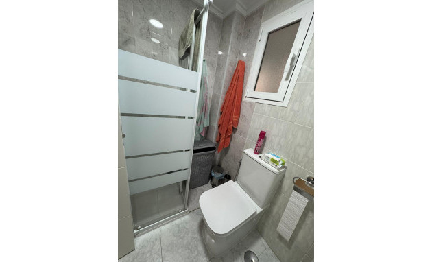Herverkoop - Apartment - Torrevieja - Playa de los locos