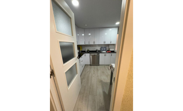 Herverkoop - Apartment - Torrevieja - Playa de los locos