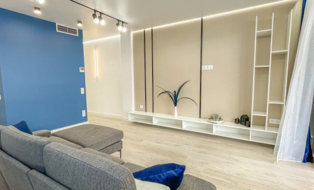 Herverkoop - Apartment - Torrevieja - Playa Acequion