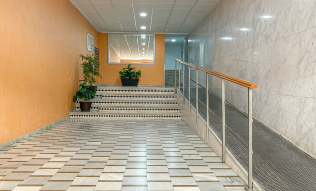 Herverkoop - Apartment - Torrevieja - Playa Acequion
