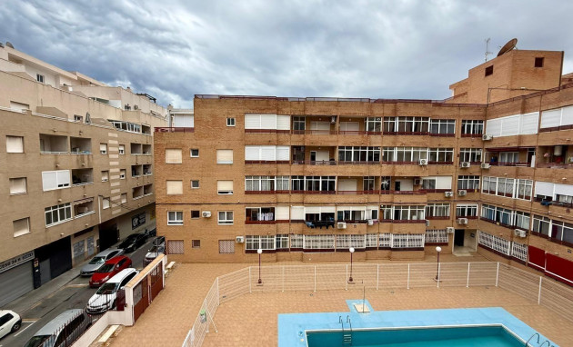 Herverkoop - Apartment - Torrevieja - Centro