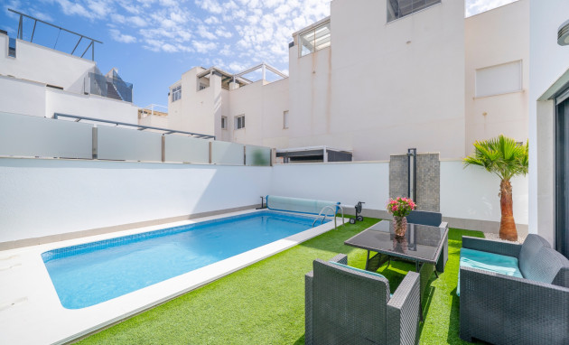 Herverkoop - Detached Villa - Torrevieja - Aguas Nuevas