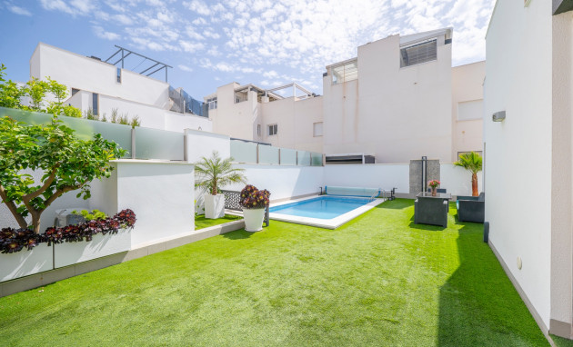 Herverkoop - Detached Villa - Torrevieja - Aguas Nuevas