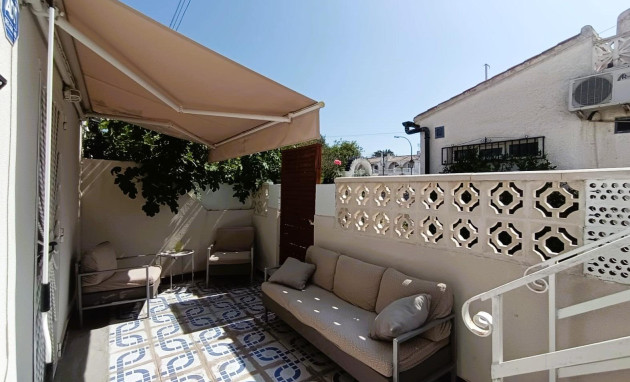 Herverkoop - Bungalow - Gelijkvloers - Torrevieja - La Siesta - El Salado - Torreta