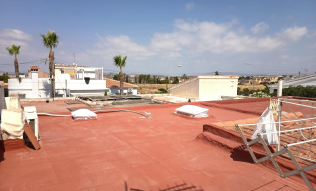 Herverkoop - Bungalow - Gelijkvloers - Torrevieja - La Siesta - El Salado - Torreta