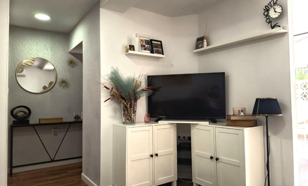Herverkoop - Bungalow - Gelijkvloers - Torrevieja - La Siesta - El Salado - Torreta