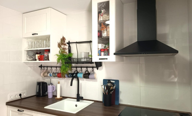 Herverkoop - Bungalow - Gelijkvloers - Torrevieja - La Siesta - El Salado - Torreta