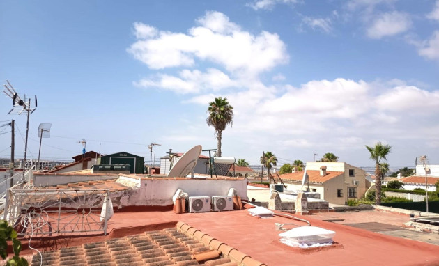 Herverkoop - Bungalow - Gelijkvloers - Torrevieja - La Siesta - El Salado - Torreta