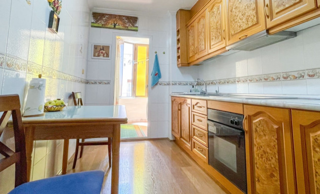Herverkoop - Apartment - Torrevieja - Playa Acequion