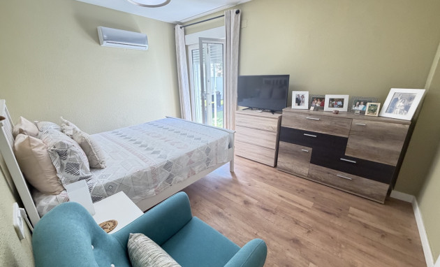 Herverkoop - Detached Villa - Orihuela Costa - Villamartin