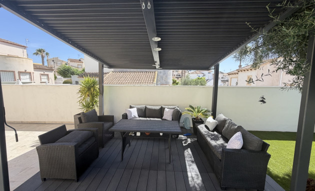 Herverkoop - Detached Villa - Orihuela Costa - Villamartin