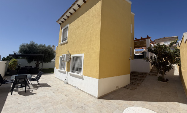 Herverkoop - Detached Villa - Orihuela Costa - Villamartin