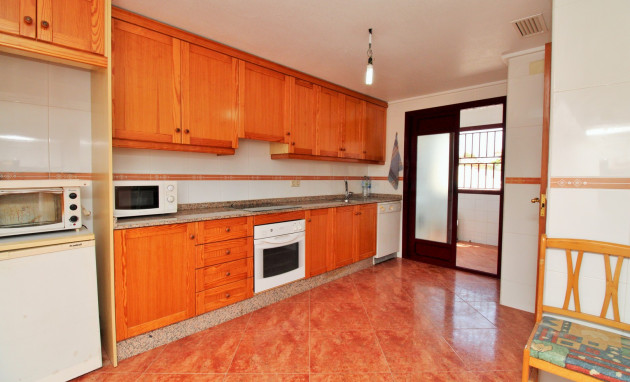 Herverkoop - Herenhuis - Orihuela - Los Desamparados