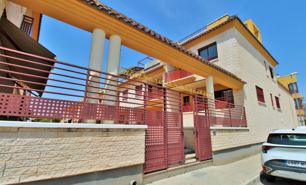 Herverkoop - Herenhuis - Orihuela - Los Desamparados