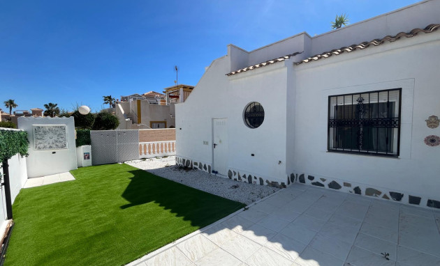 Herverkoop - Quad Villa - Orihuela Costa - Punta Prima