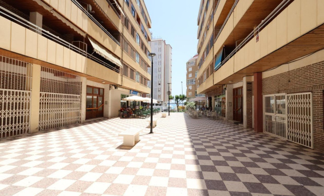 Herverkoop - Apartment - Torrevieja - Acequion