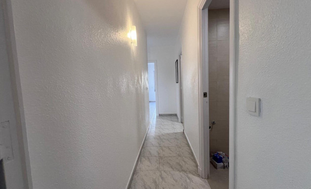 Herverkoop - Apartment - Torrevieja - Estacion de autobuses