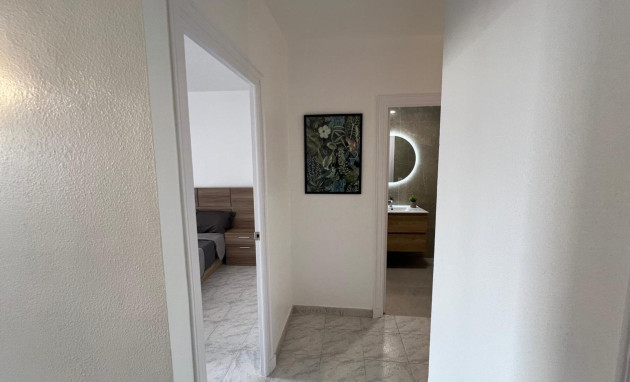 Herverkoop - Apartment - Torrevieja - Estacion de autobuses
