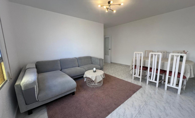 Herverkoop - Apartment - Torrevieja - Estacion de autobuses