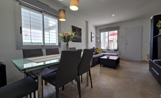 Herverkoop - Terraced house - Orihuela Costa - Montezenia