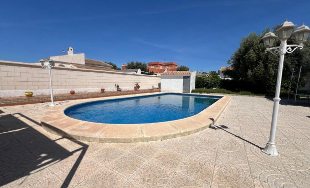 Herverkoop - Villa - Torrevieja - La Siesta - El Salado - Torreta
