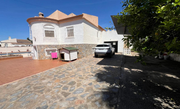Herverkoop - Villa - Torrevieja - La Siesta - El Salado - Torreta