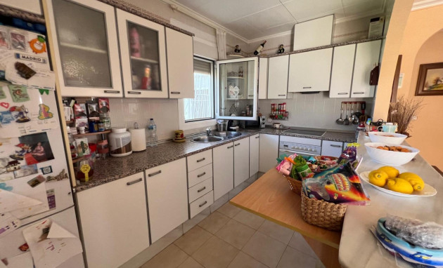 Herverkoop - Villa - Torrevieja - La Siesta - El Salado - Torreta