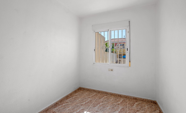 Herverkoop - House - Orihuela Costa - Las Filipinas