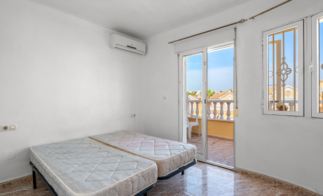 Herverkoop - House - Orihuela Costa - Las Filipinas