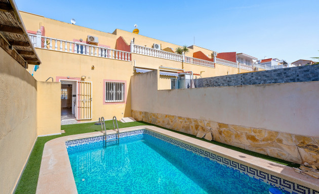 Herverkoop - House - Orihuela Costa - Las Filipinas