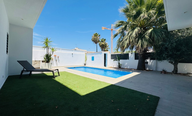 Herverkoop - Villa - San Pedro del Pinatar - Lo pagan