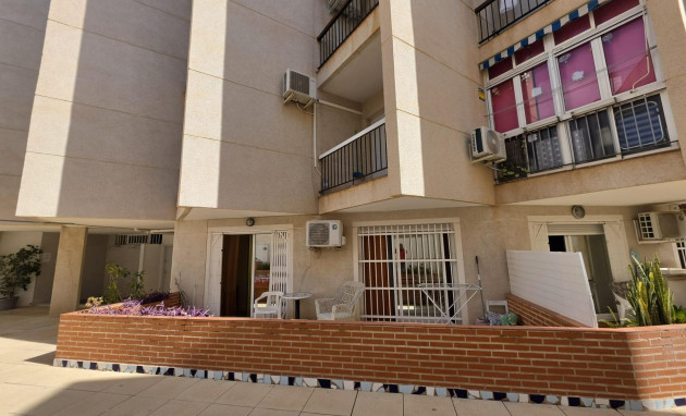 Herverkoop - Apartment - Torrevieja - Estacion de autobuses