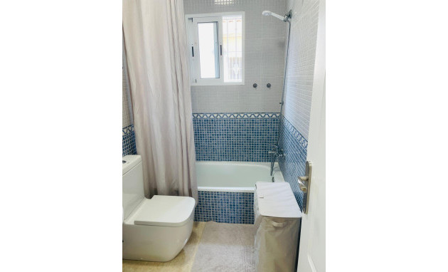 Herverkoop - Villa - Orihuela Costa - Villamartín-Las Filipinas