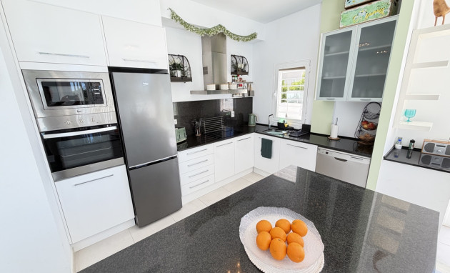 Herverkoop - Detached Villa - Orihuela Costa - Mil Palmeras